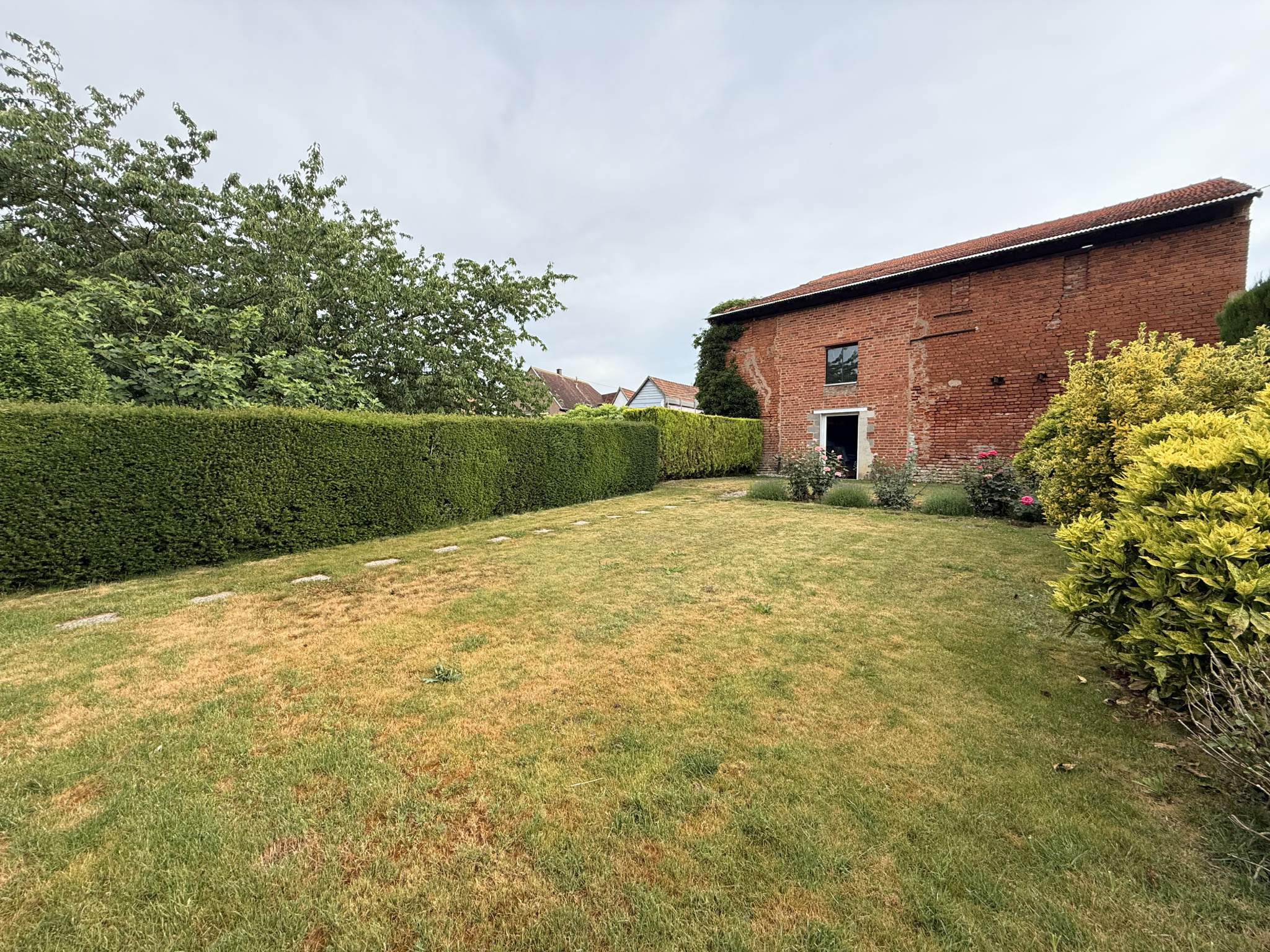 GEUDERTHEIM , Maison 5 pièces de 125 m2 avec grange et jardin sur 4,88 ares