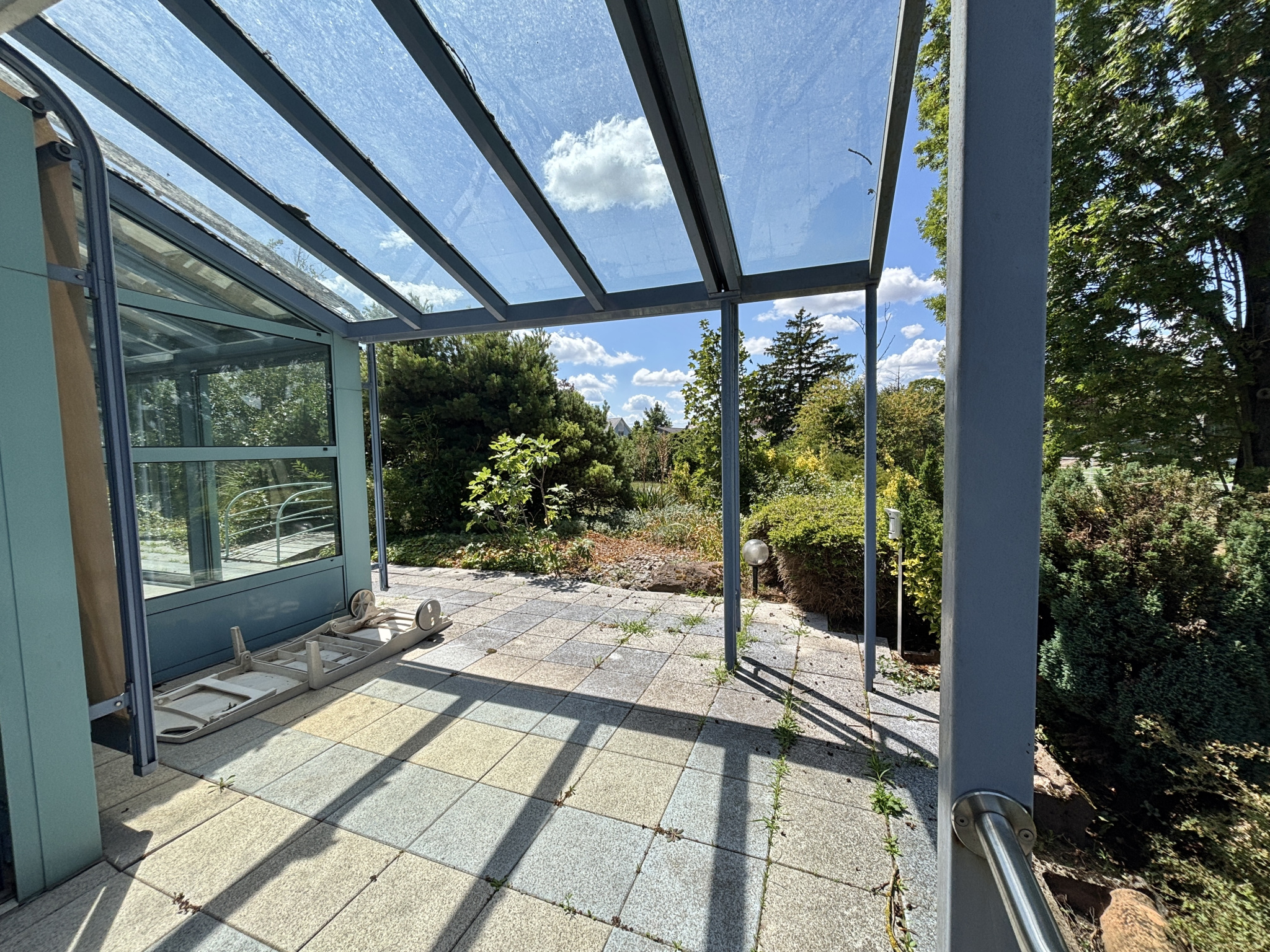 Élégante maison familiale de 220 m2 sur un magnifique terrain arboré de 15 ares
